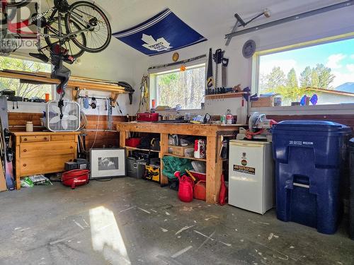 1425 13Th  Avenue, Invermere, BC - Indoor Photo Showing Garage