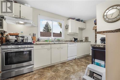 Upper Kitchen - 491 Minnesota Street, Collingwood, ON - Indoor Photo Showing Kitchen