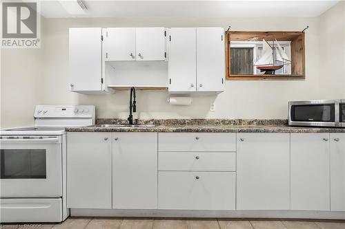 Lower Unit Kitchen - 491 Minnesota Street, Collingwood, ON - Indoor Photo Showing Kitchen