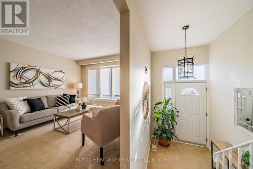 357 Surrey Drive, Oshawa (Eastdale), ON - Indoor Photo Showing Other Room