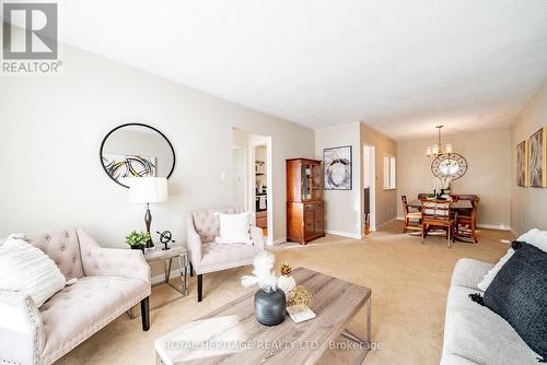 357 Surrey Drive, Oshawa (Eastdale), ON - Indoor Photo Showing Living Room