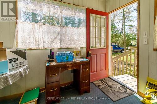 86 Woodland Trail, Galway-Cavendish And Harvey, ON - Indoor Photo Showing Other Room