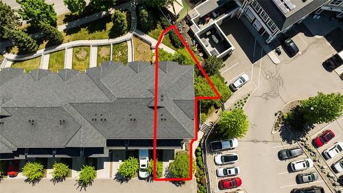 21-433 Mccarren Avenue, Kelowna, BC - Outdoor