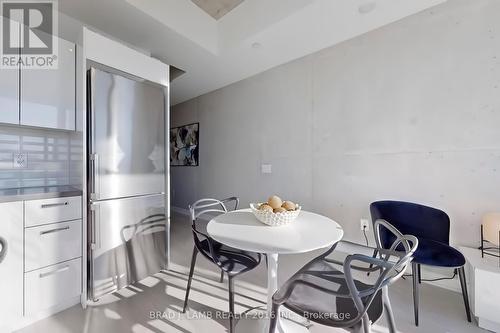 723 - 195 Mccaul Street, Toronto, ON - Indoor Photo Showing Dining Room