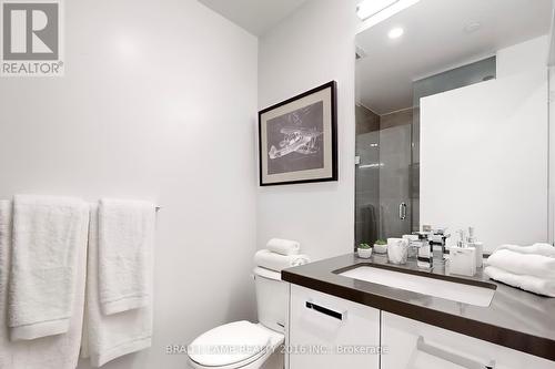 723 - 195 Mccaul Street, Toronto, ON - Indoor Photo Showing Bathroom