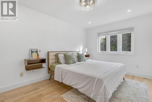 1028 Moorelands Crescent, Pickering, ON - Indoor Photo Showing Bedroom