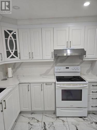 59 - 105 Hansen Road, Brampton, ON - Indoor Photo Showing Kitchen