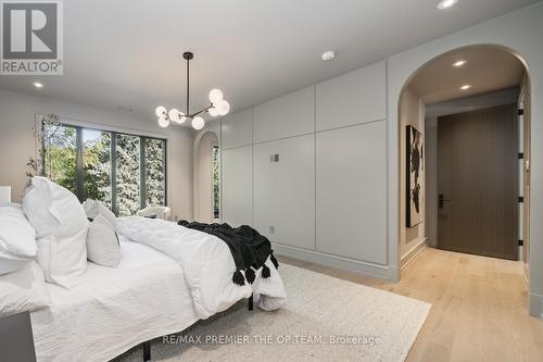 35 Botfield Avenue, Toronto, ON - Indoor Photo Showing Bedroom