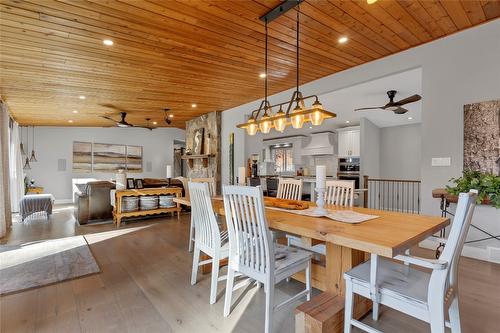 13824 Moberly Road, Lake Country, BC - Indoor Photo Showing Dining Room