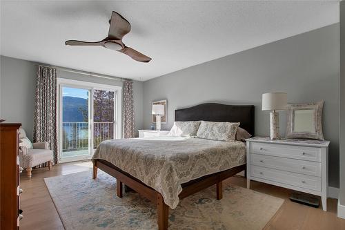 13824 Moberly Road, Lake Country, BC - Indoor Photo Showing Bedroom