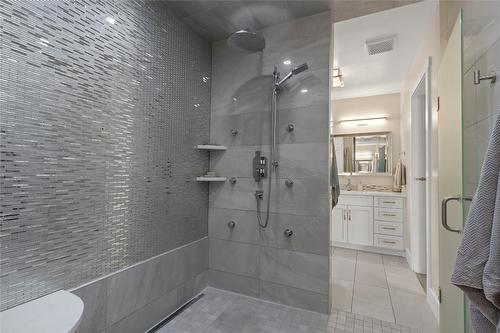 13824 Moberly Road, Lake Country, BC - Indoor Photo Showing Bathroom