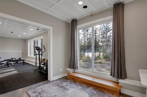 13824 Moberly Road, Lake Country, BC - Indoor Photo Showing Gym Room