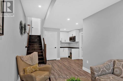 12-3557 Colonel Talbot Rd Road, London, ON - Indoor Photo Showing Living Room