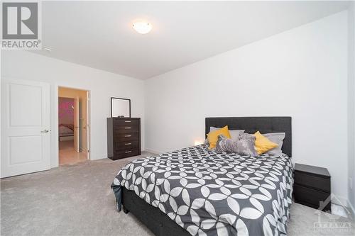 614 Kenabeek Terrace, Ottawa, ON - Indoor Photo Showing Bedroom