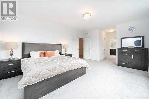 614 Kenabeek Terrace, Ottawa, ON - Indoor Photo Showing Bedroom