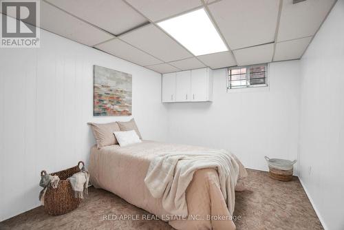 125 Poplar Road, Toronto, ON - Indoor Photo Showing Bedroom