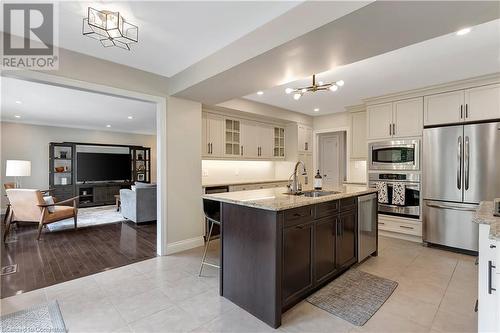 806 Westmount Road W, Kitchener, ON - Indoor Photo Showing Kitchen With Stainless Steel Kitchen