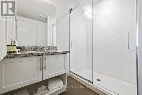 209 - 40 Horseshoe Boulevard, Oro-Medonte, ON - Indoor Photo Showing Bathroom