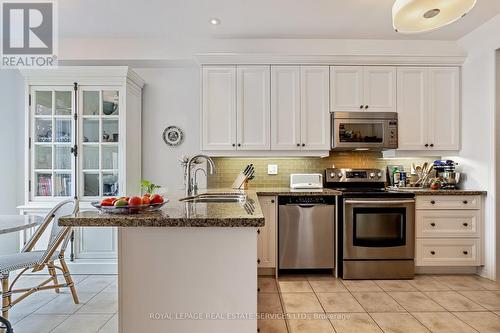 2130 Emily Circle, Oakville, ON - Indoor Photo Showing Kitchen With Stainless Steel Kitchen