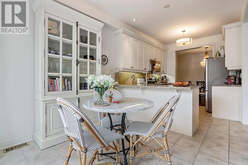 2130 Emily Circle, Oakville, ON - Indoor Photo Showing Dining Room