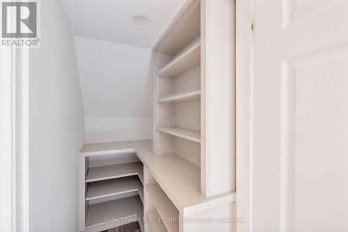 2130 Emily Circle, Oakville, ON - Indoor With Storage