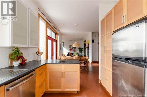 36 Crescent Street, Sackville, NB - Indoor Photo Showing Kitchen