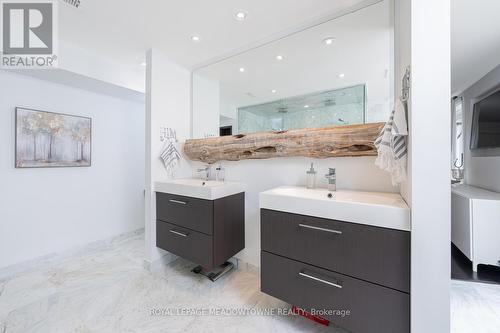 1 Terry Court, Halton Hills, ON - Indoor Photo Showing Bathroom