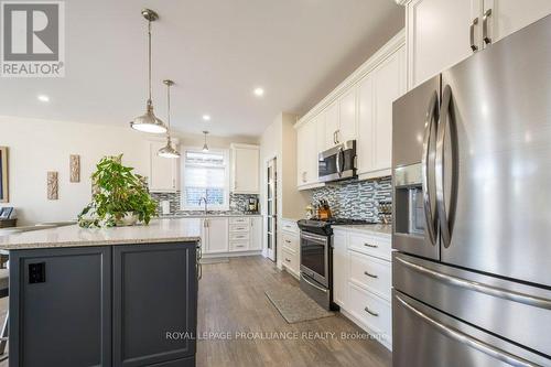 54 Stonecrest Boulevard, Quinte West, ON - Indoor Photo Showing Kitchen With Upgraded Kitchen