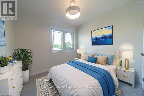 B - 427 Vine Street, St. Catharines, ON - Indoor Photo Showing Bedroom