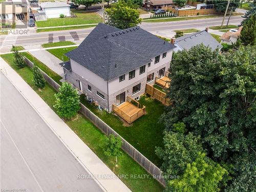 B - 427 Vine Street, St. Catharines, ON - Outdoor With View