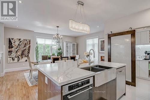 2 - 128 Morden Road, Oakville, ON - Indoor Photo Showing Kitchen With Double Sink With Upgraded Kitchen