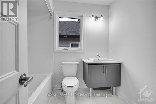 59 Chateauguay Street, Russell, ON - Indoor Photo Showing Bathroom