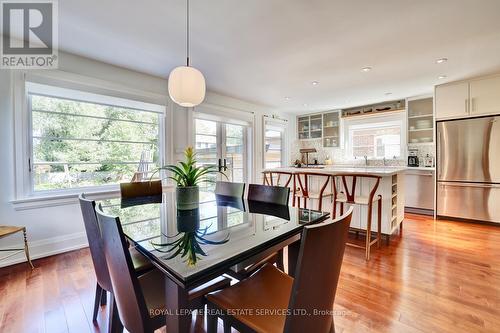 17 Cumberland Drive, Mississauga, ON - Indoor Photo Showing Dining Room