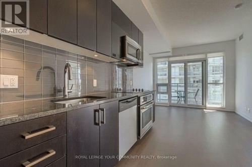 1206 - 89 Dunfield Avenue, Toronto, ON - Indoor Photo Showing Kitchen