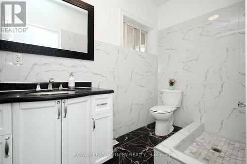 6 Medonte Avenue, Toronto, ON - Indoor Photo Showing Bathroom