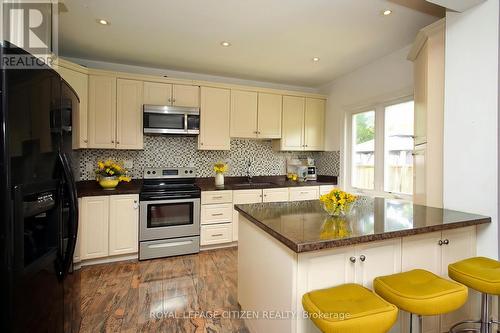 6 Medonte Avenue, Toronto, ON - Indoor Photo Showing Kitchen