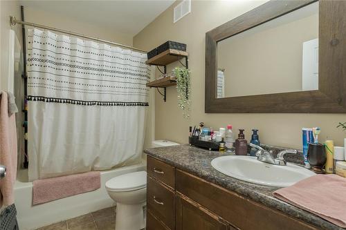 31 Habs Bay, La Broquerie, MB - Indoor Photo Showing Bathroom