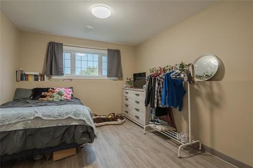 31 Habs Bay, La Broquerie, MB - Indoor Photo Showing Bedroom