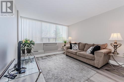 306 - 3227 King Street E, Kitchener, ON - Indoor Photo Showing Living Room