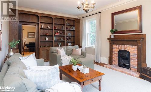 186 Third Street, Collingwood, ON - Indoor Photo Showing Living Room With Fireplace