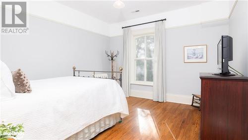 186 Third Street, Collingwood, ON - Indoor Photo Showing Bedroom