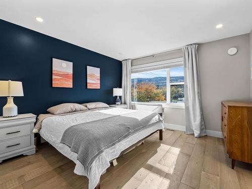 104-370 9Th Ave, Kamloops, BC - Indoor Photo Showing Bedroom