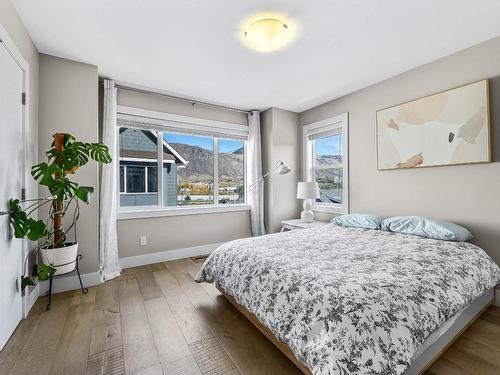 104-370 9Th Ave, Kamloops, BC - Indoor Photo Showing Bedroom