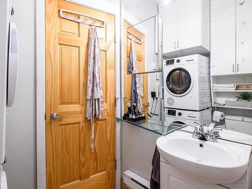 110-870 Mcqueen Drive, Kamloops, BC - Indoor Photo Showing Laundry Room