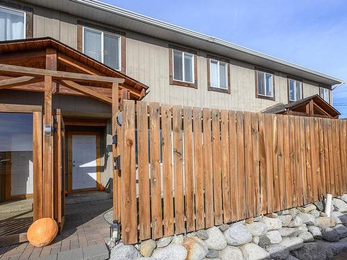 110-870 Mcqueen Drive, Kamloops, BC - Outdoor With Exterior