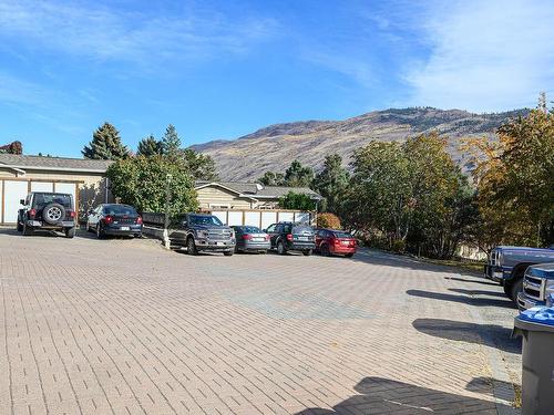 110-870 Mcqueen Drive, Kamloops, BC - Outdoor