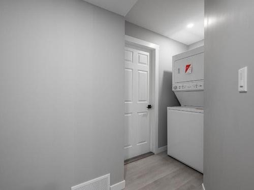 570 Collingwood Drive, Kamloops, BC - Indoor Photo Showing Laundry Room