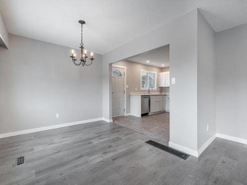 570 Collingwood Drive, Kamloops, BC - Indoor