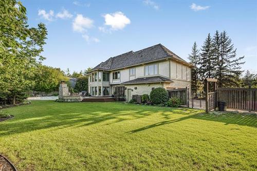 65 Colchester Bay, Winnipeg, MB 