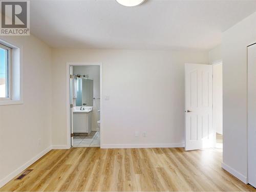 1061 Argyle Street, Penticton, BC - Indoor Photo Showing Other Room